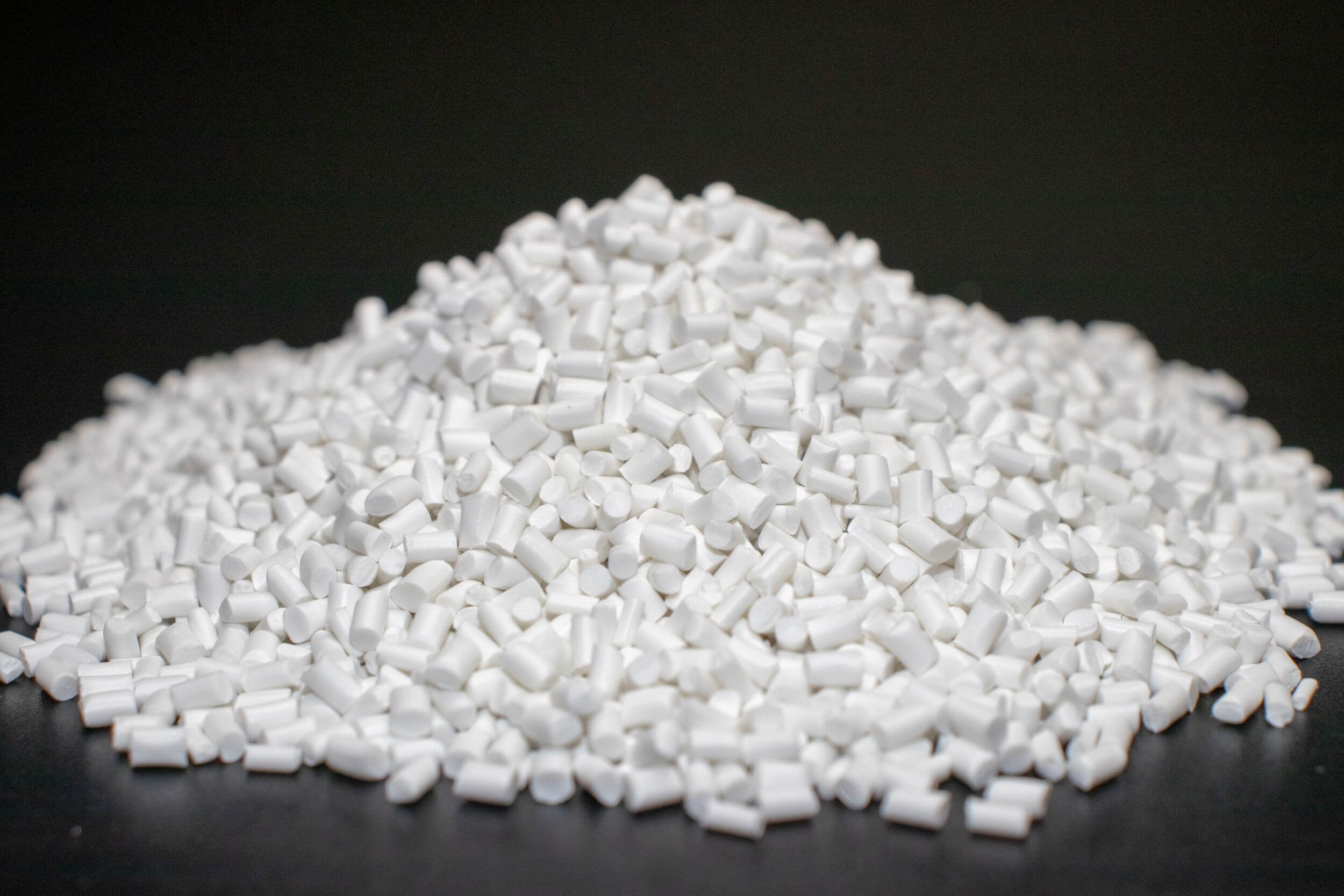 LB401制成的环保吸管产品